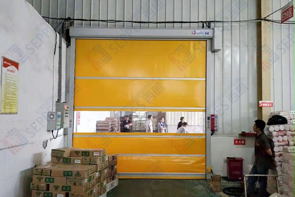 快速卷帘门