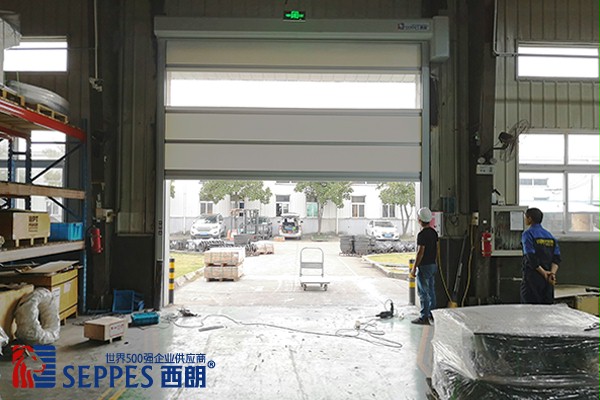 物流中心通道快速卷帘门2 物流中心通道快速卷帘门