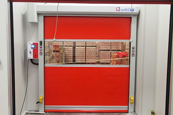 农夫山泉新建工厂内部的快速卷帘门 农夫山泉新建工厂内部的快速卷帘门