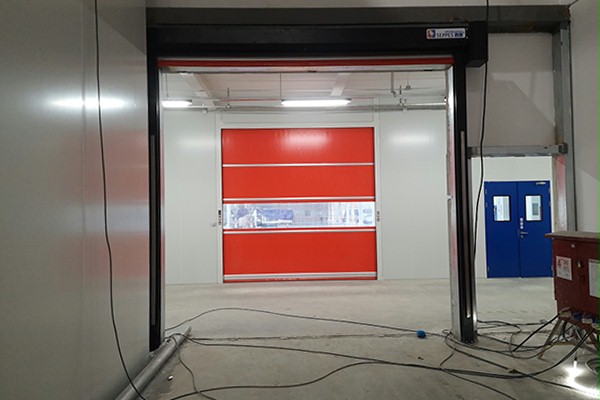 餐具消毒车间内部常用的快速门