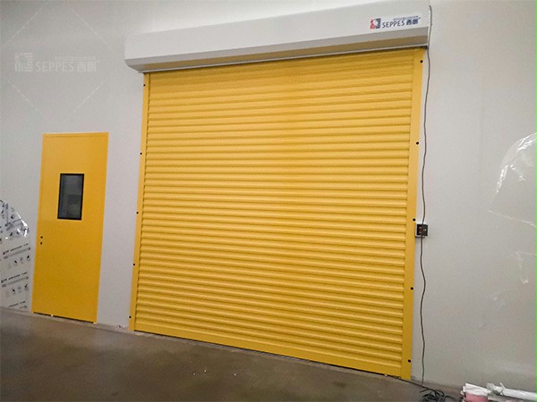 卷帘门 卷帘门