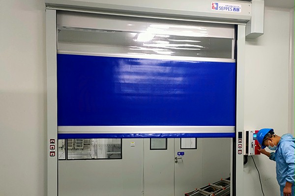 新能源电池车间快速卷帘门