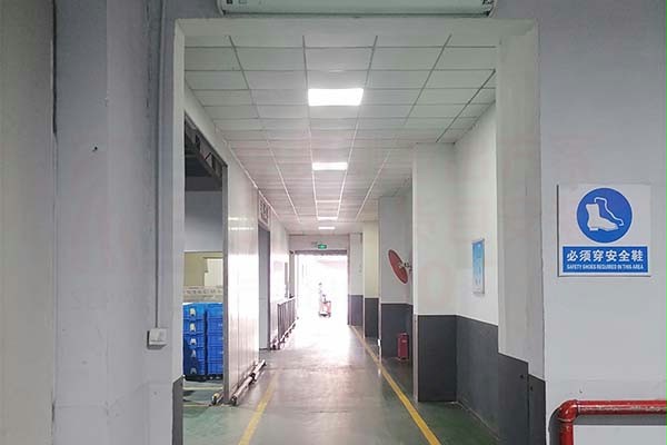 有开启方式的快速卷帘门