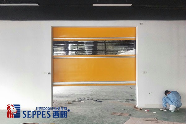 新药品研发车间快速卷帘门2 新药品研发车间快速卷帘门