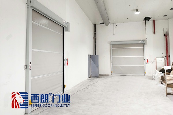 疫苗成品仓库进出通道快速门